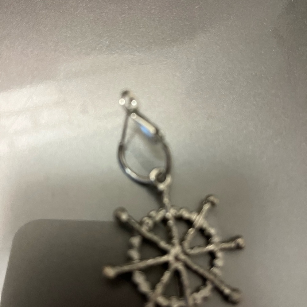 New Rhinestone Earrings - Picture 2 of 3